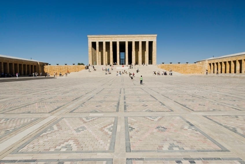 TESOL Turkey - Visit Anitkabir when teaching English in Ankara