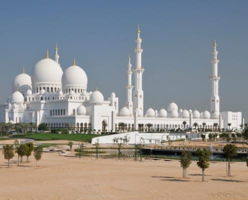 TESOL Abu Dhabi - Visit Sheikh Zayed Mosque when teaching English in the UAE