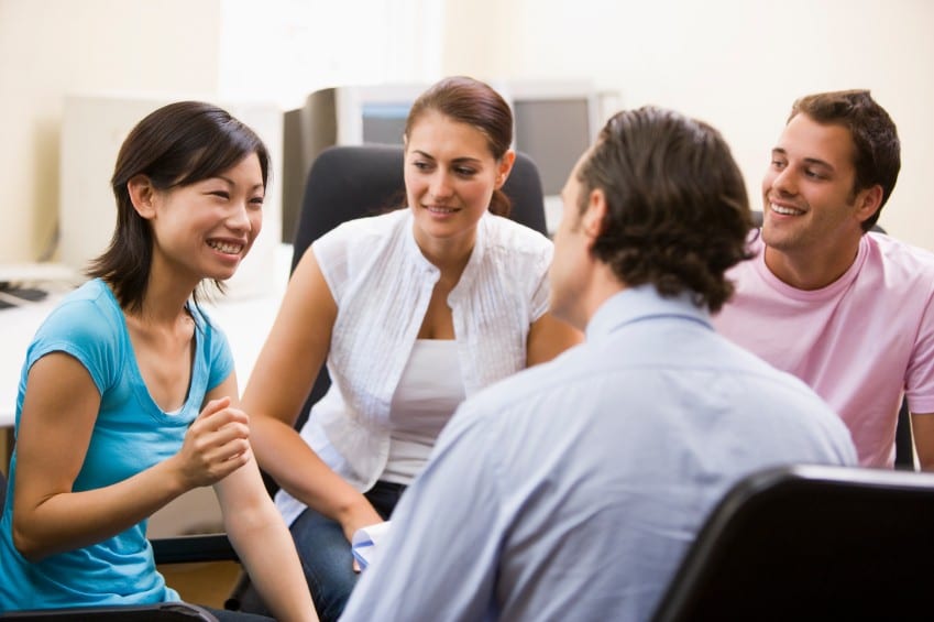 The role of the ESL teacher in the conversation classroom