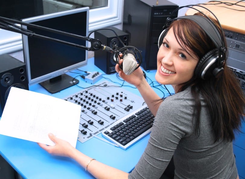Podcasts and radio in the ESL classroom - Authentic Material TESOL