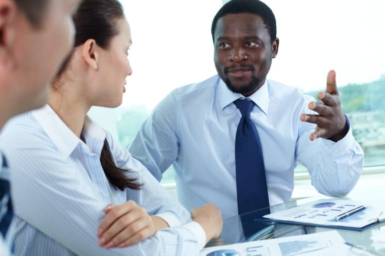 Teaching pronunciation with English conversation activities
