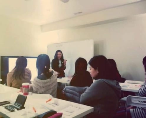 Teaching Essay Writing Skillls in South Korea