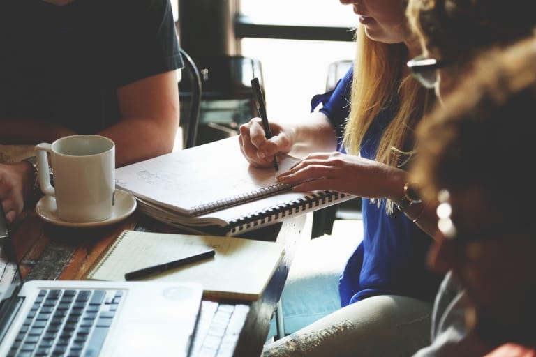 Teach engaging English grammar lessons
