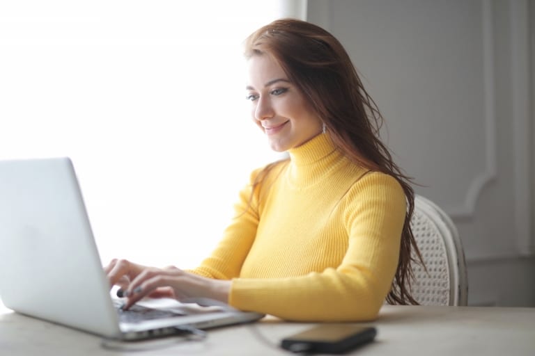 How to enunciate while teaching English online